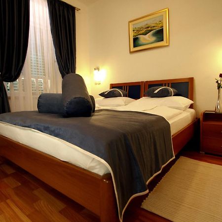 Apartments Amore Bol Zewnętrze zdjęcie