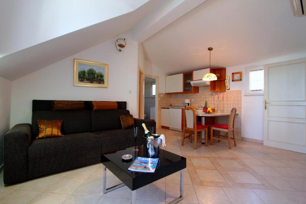 Apartments Amore Bol Pokój zdjęcie