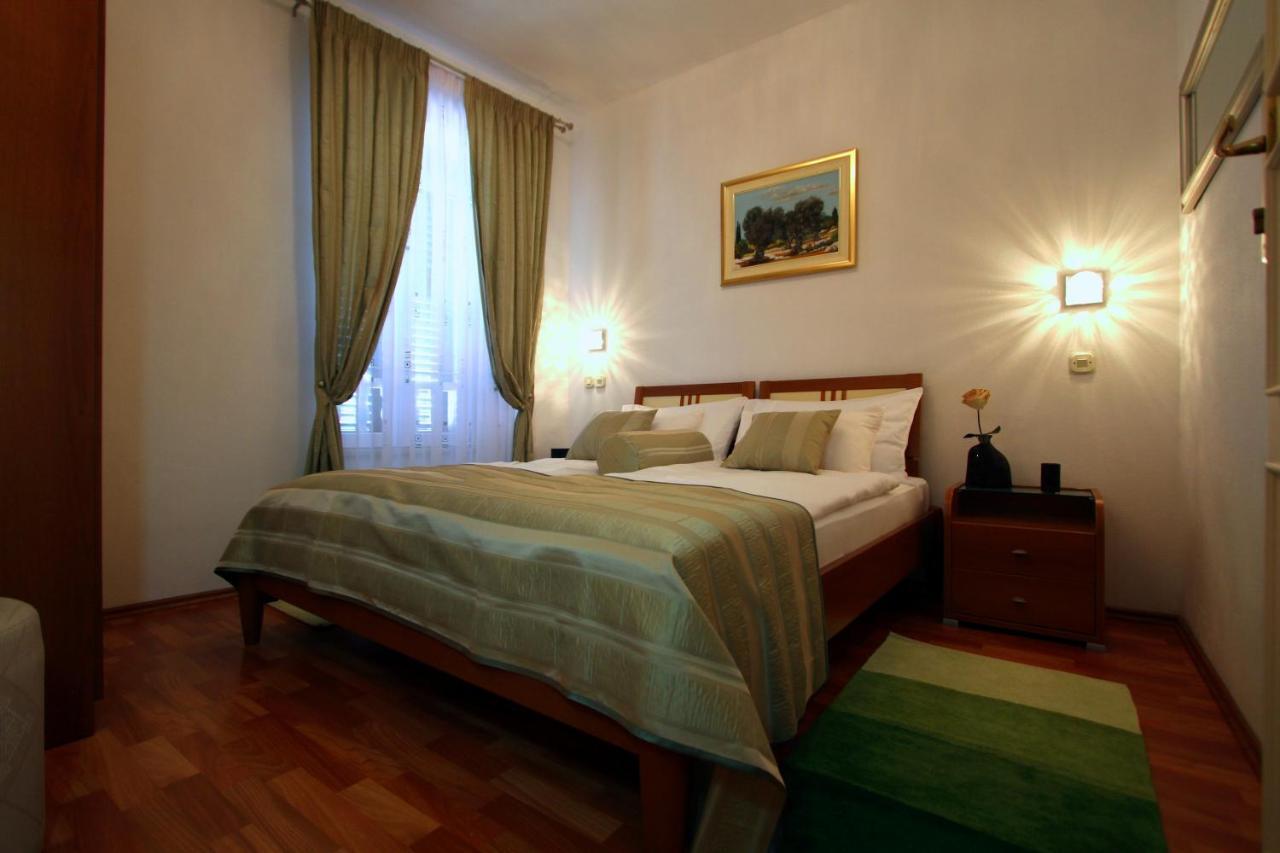 Apartments Amore Bol Pokój zdjęcie